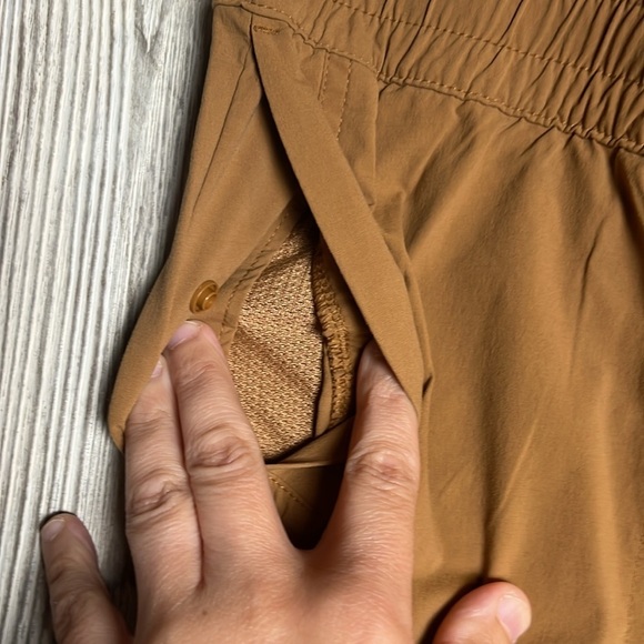 Columbia Women’s Inland City Joggers Caramel Tan Brown Size XL - Picture 5 of 7